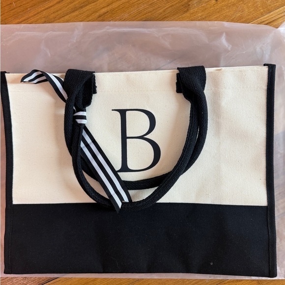 Farmhouse is my Style/ Home Sweet Farm Initials Canvas Tote Bag “B” New - Picture 4 of 5